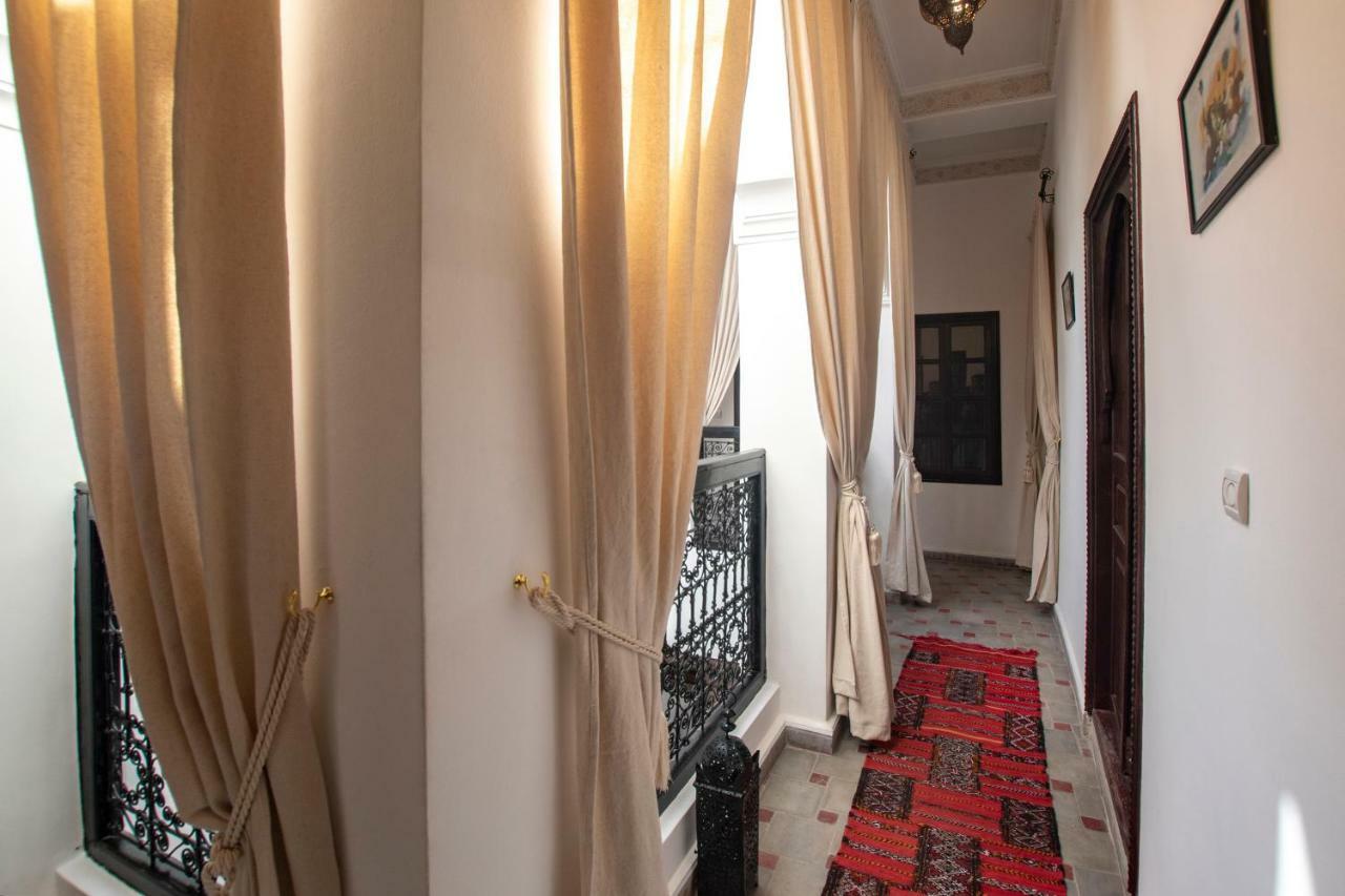 Riad Dar Merzouga Hammam & Jacuzzi マラケシュ エクステリア 写真