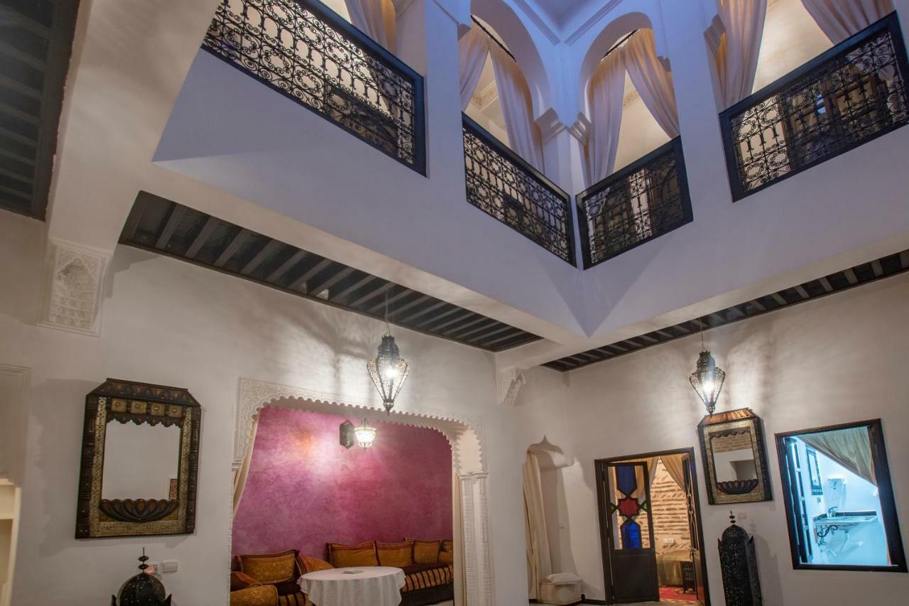 Riad Dar Merzouga Hammam & Jacuzzi マラケシュ エクステリア 写真