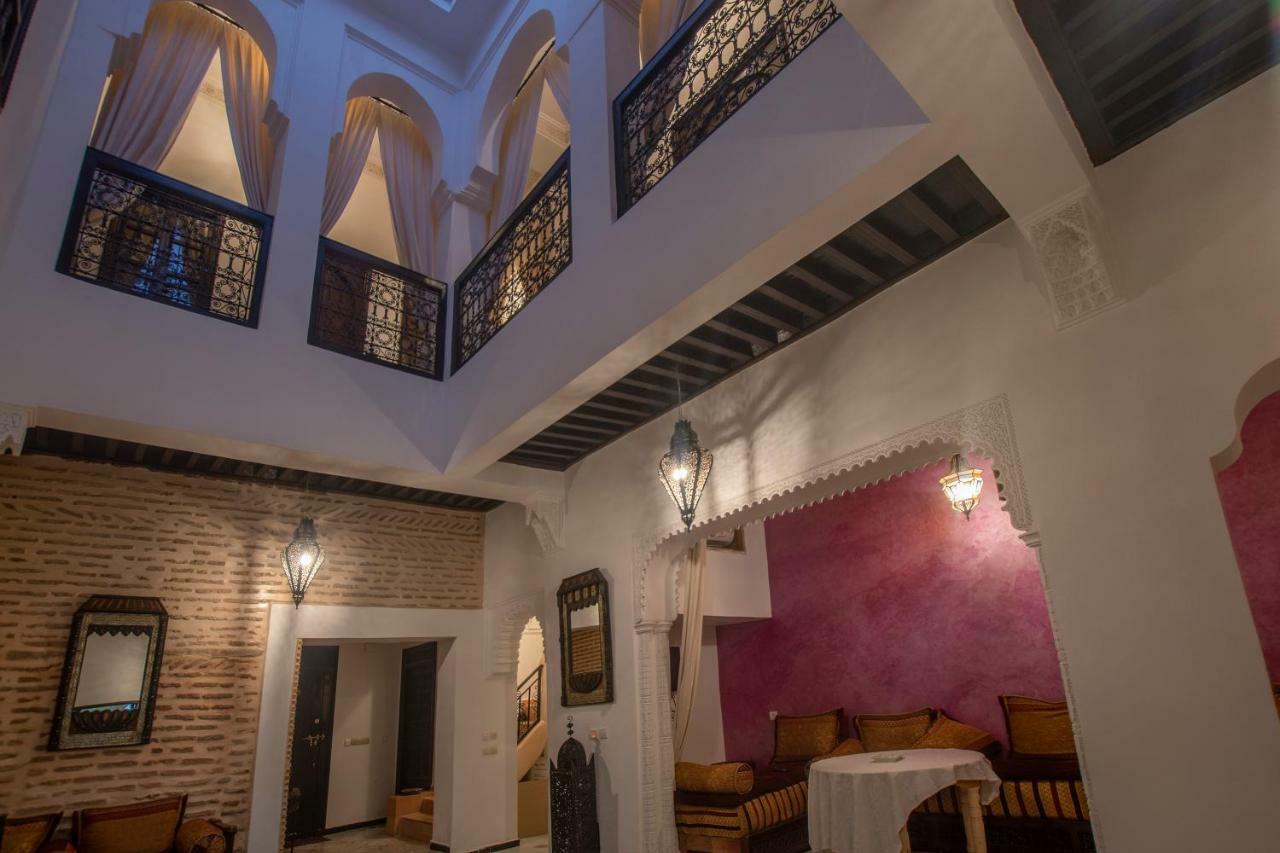 Riad Dar Merzouga Hammam & Jacuzzi マラケシュ エクステリア 写真