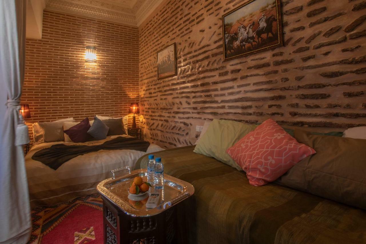 Riad Dar Merzouga Hammam & Jacuzzi マラケシュ エクステリア 写真