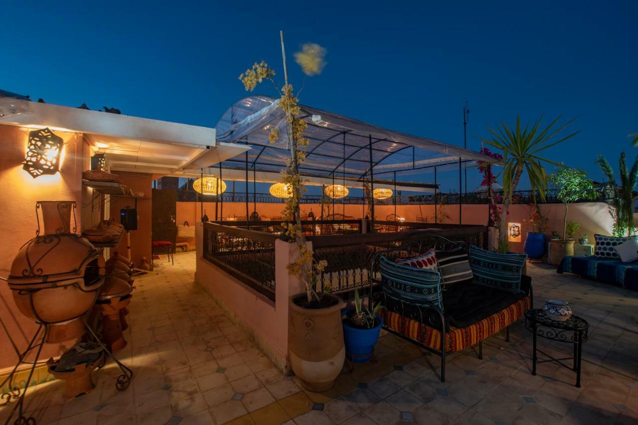 Riad Dar Merzouga Hammam & Jacuzzi マラケシュ エクステリア 写真