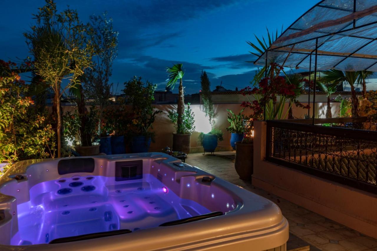 Riad Dar Merzouga Hammam & Jacuzzi マラケシュ エクステリア 写真