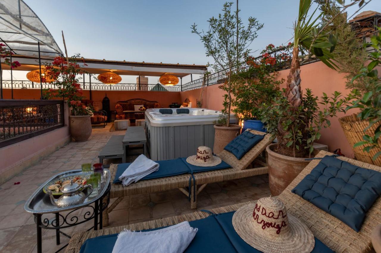 Riad Dar Merzouga Hammam & Jacuzzi マラケシュ エクステリア 写真